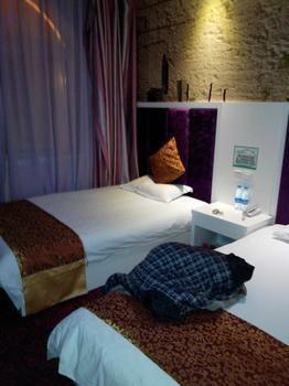 Zhengzhou Love Theme Hotel Jicheng  ภายนอก รูปภาพ